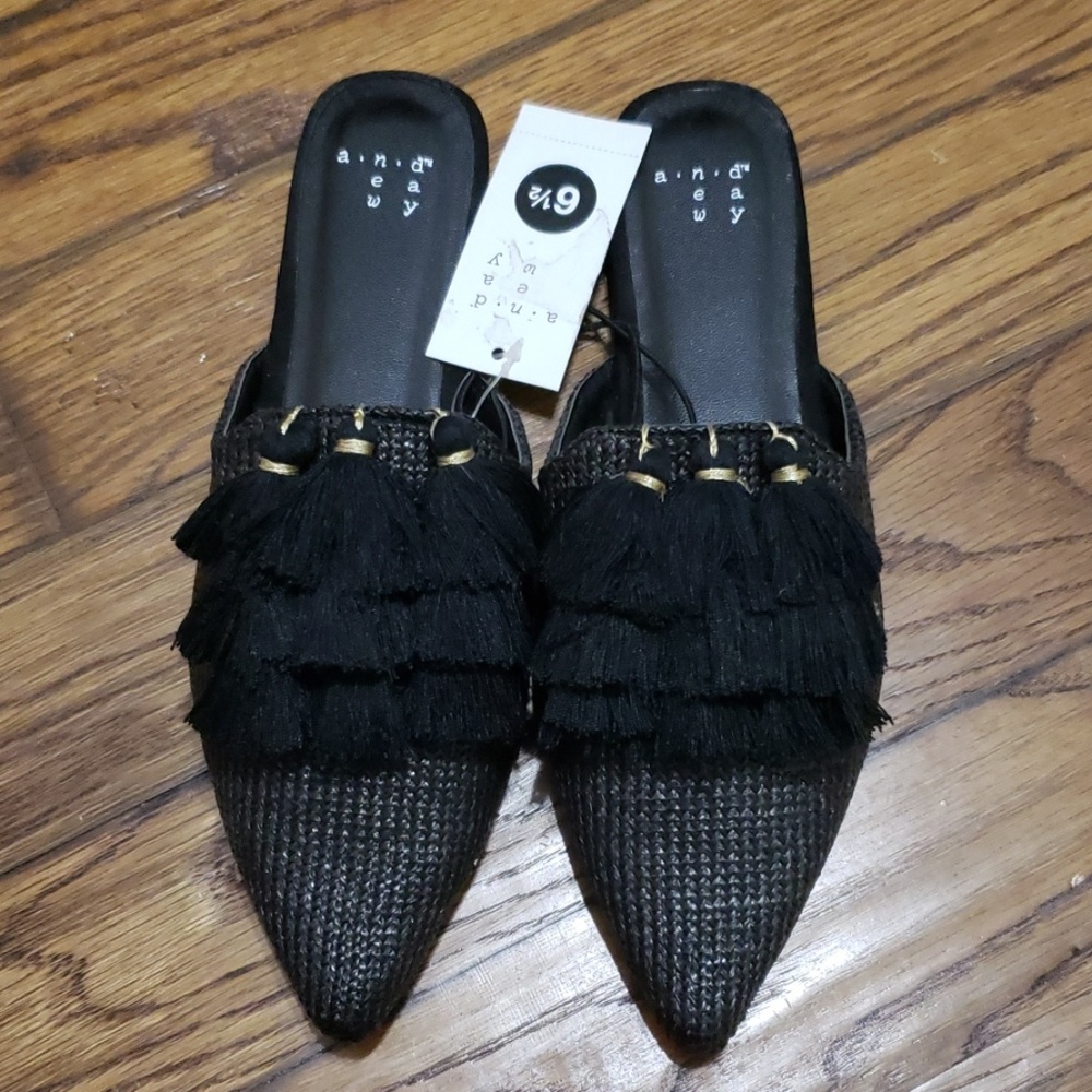 🎉FINAL SALE🎉 🆕️A NEW DAY Tassel Flat Mules